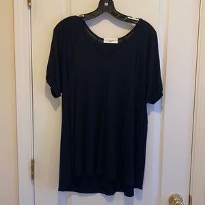 Carly Jean Los Angeles black boyfriend tee. Size S